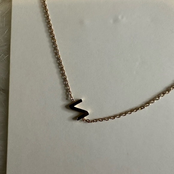 🧡10/$10 Forever 21 Silver Z Necklace - Picture 2 of 3